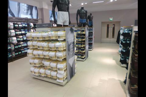 Store gallery Marks Spencer unveils a new look menswear